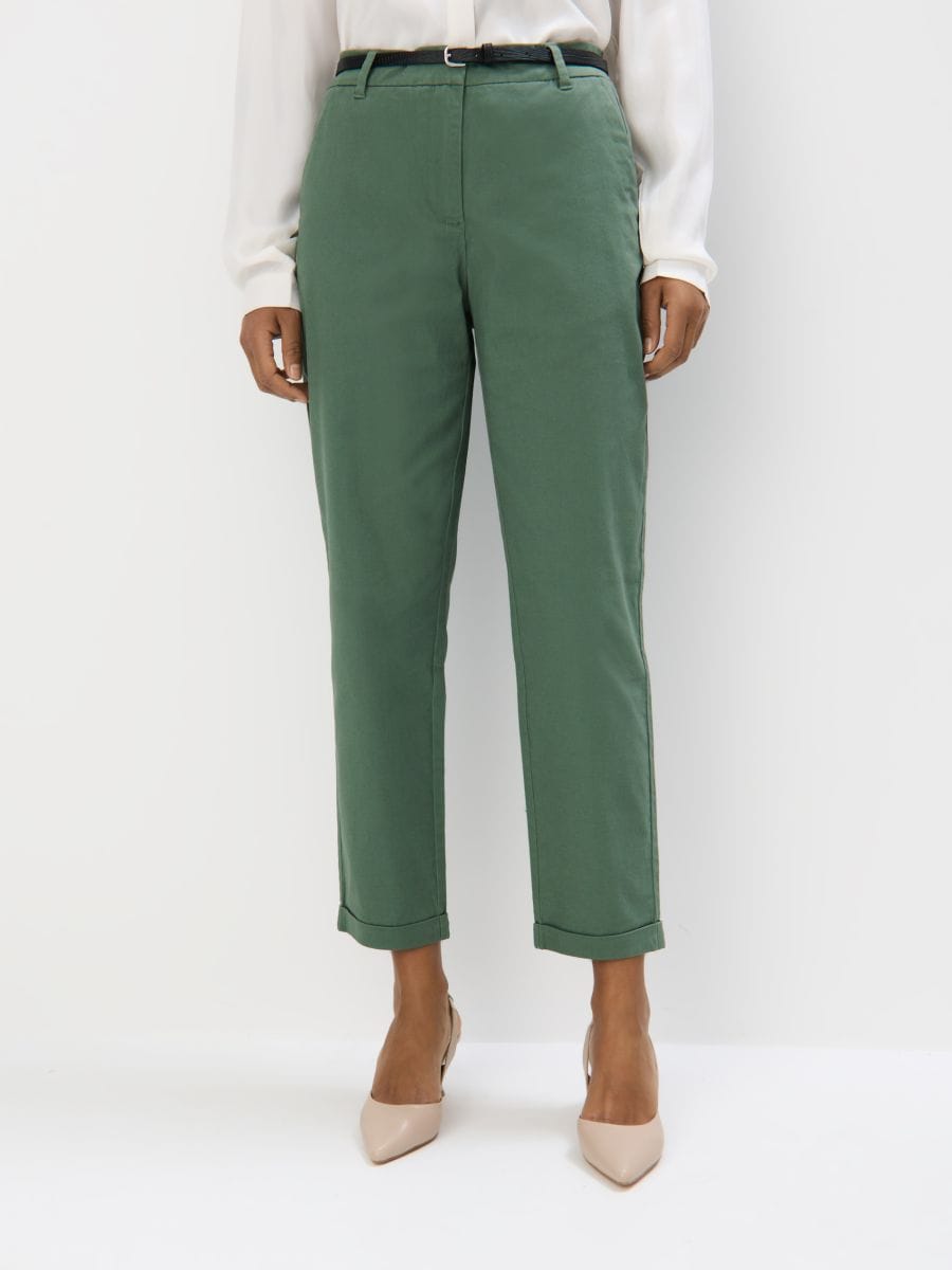 Spodnie chino z paskiem