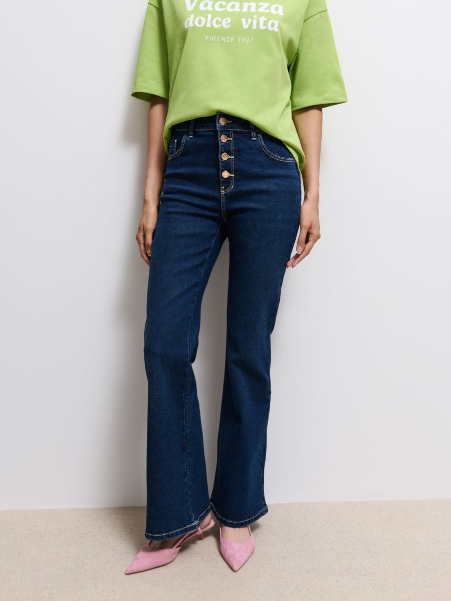 Jeansy flare push up