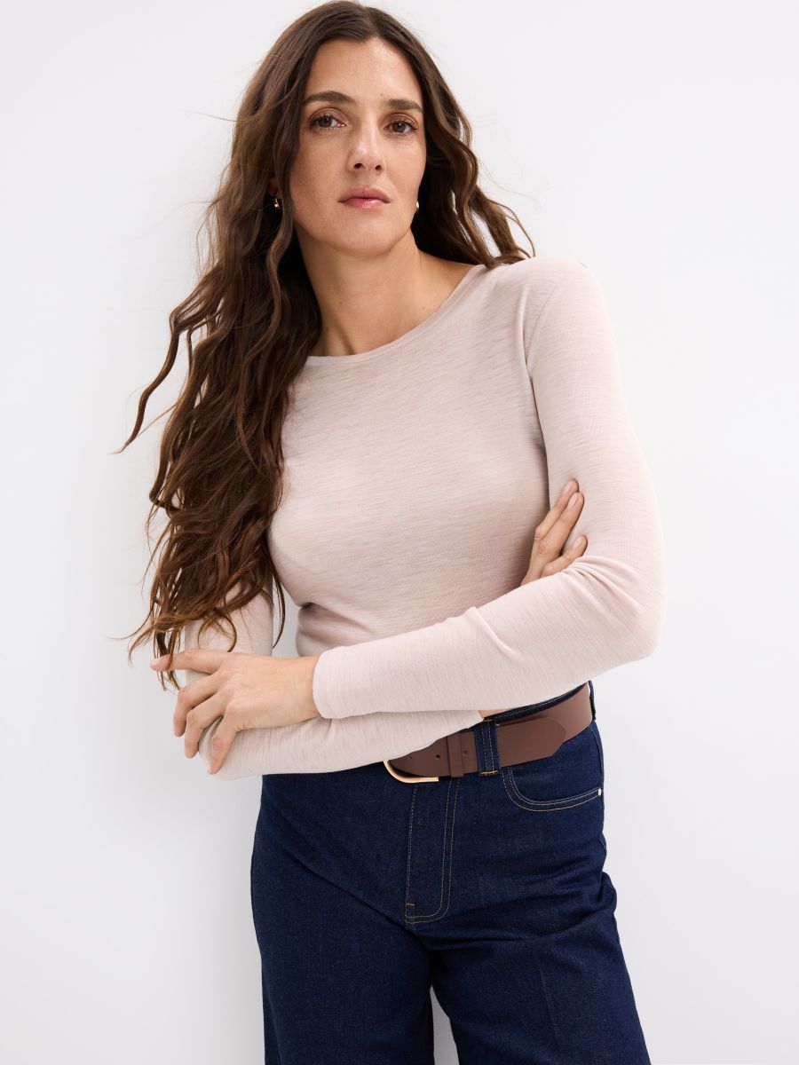 Wełniana beżowa bluzka