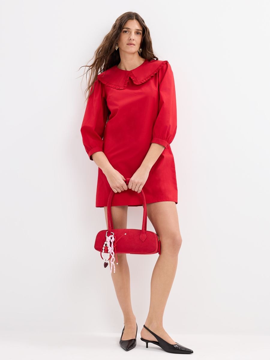 Sukienka mini z ozdobnym kołnierzem