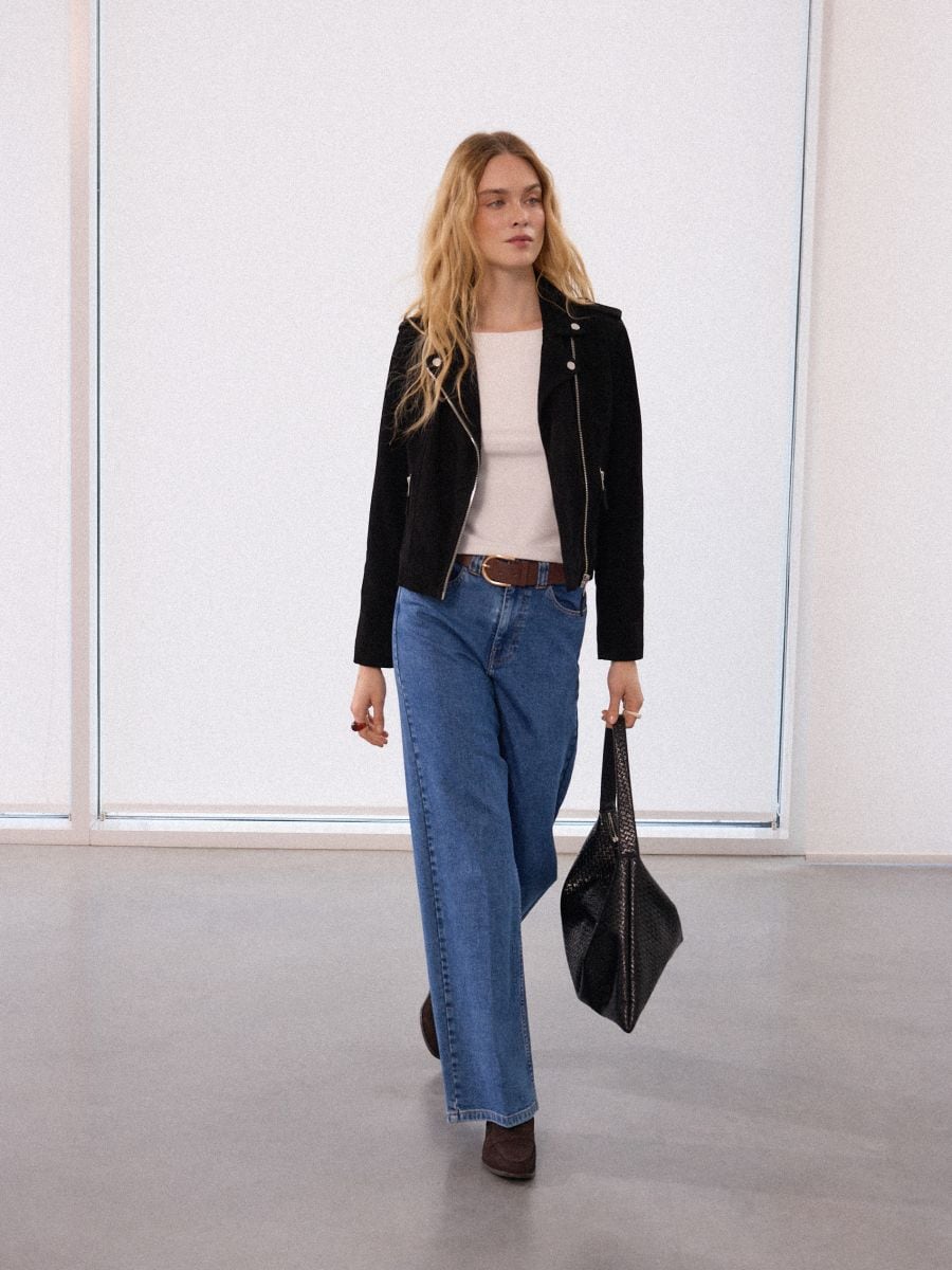 Jeansy wide leg z paskiem