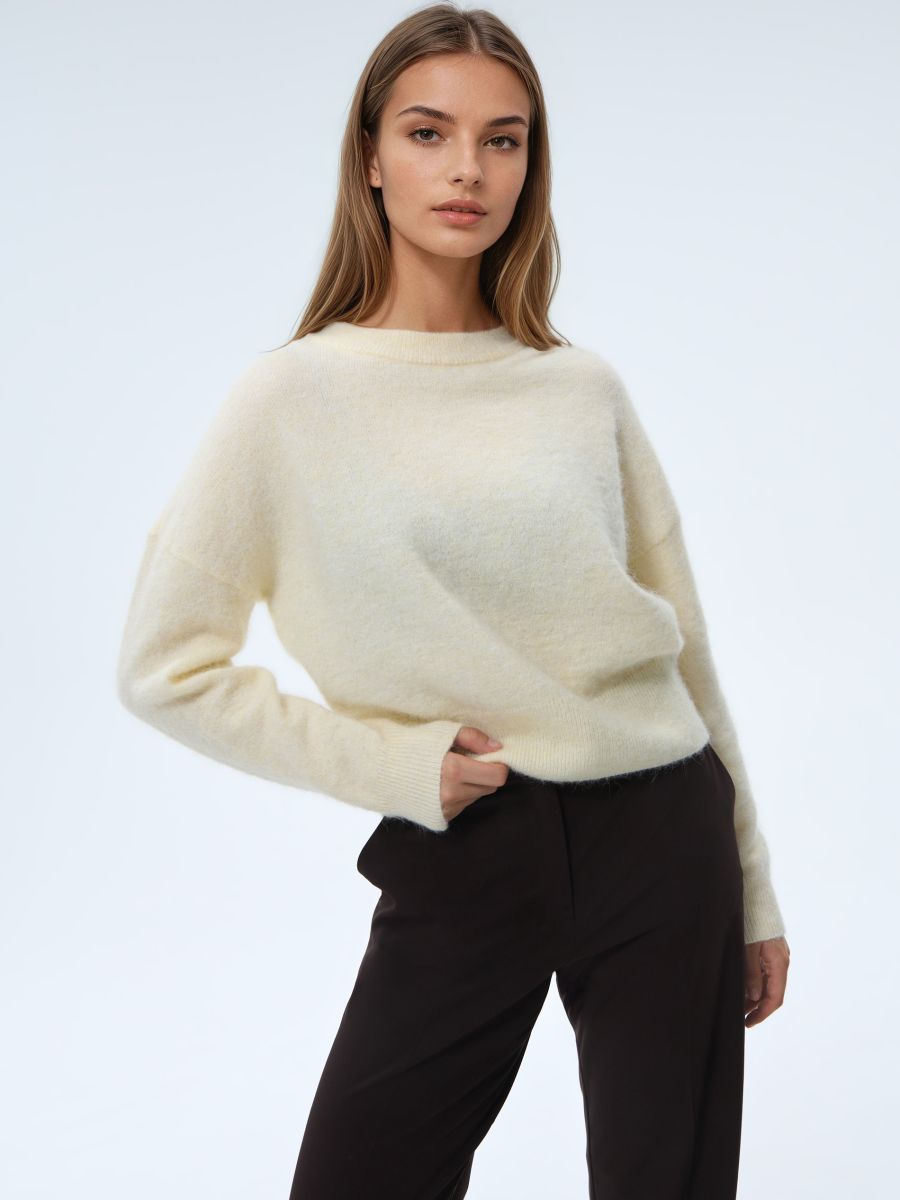 Sweter z wełną alpaki