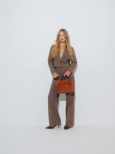 Krótka marynarka z domieszką wełny