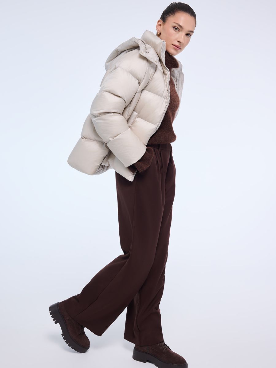 Puchowa beżowa kurtka