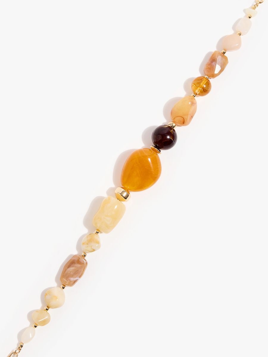 Naszyjnik z ozdobnymi koralikami