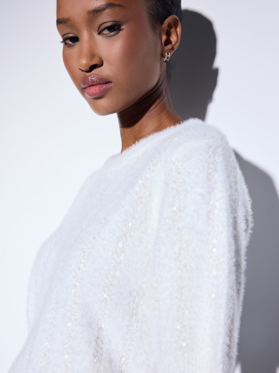 Sweter z krótkim rękawem