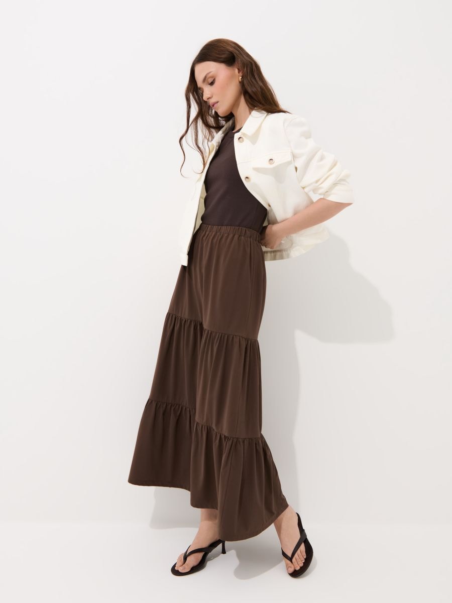 Prążkowany czekoladowy top