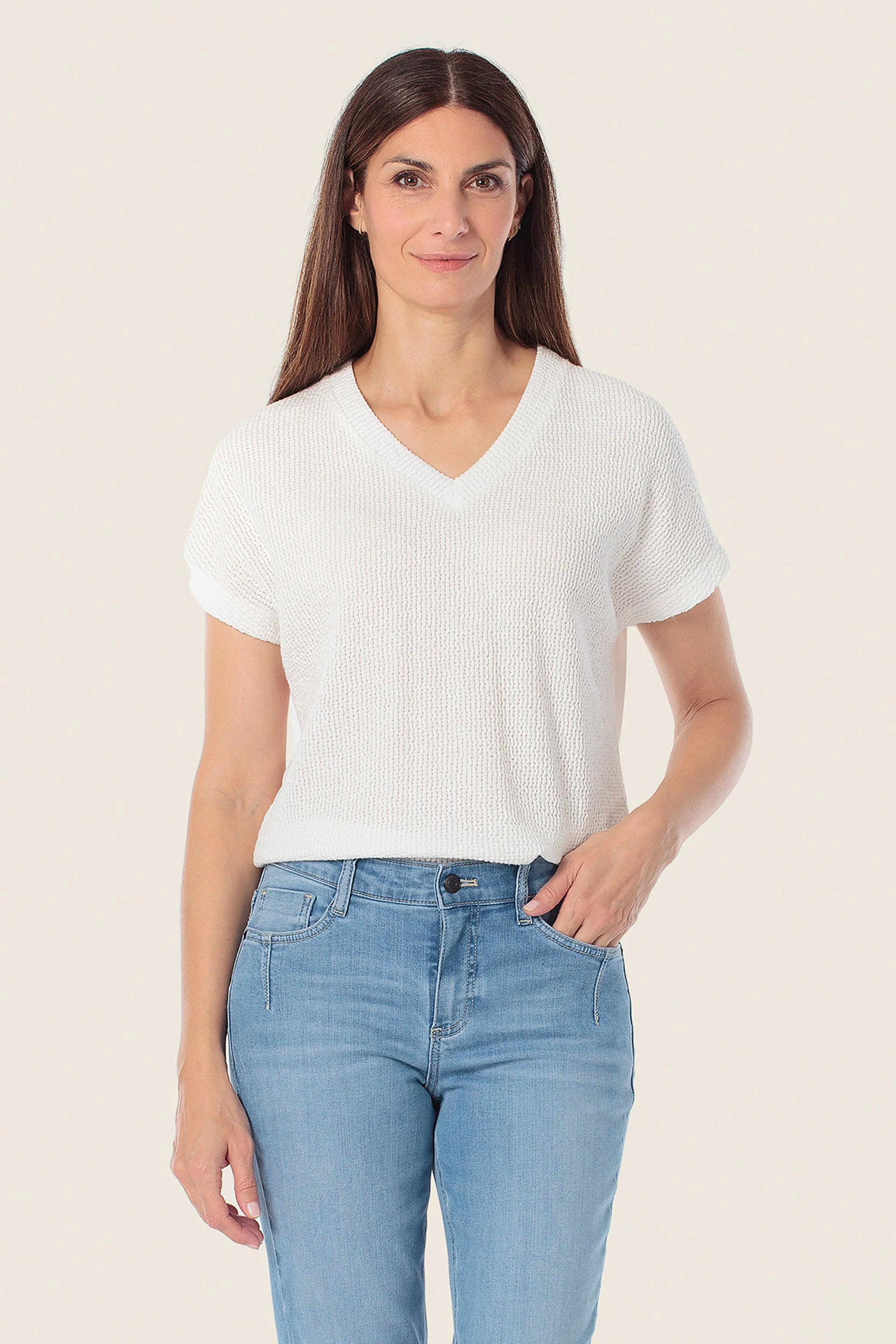 Strukturiertes T-Shirt mit V-Ausschnitt