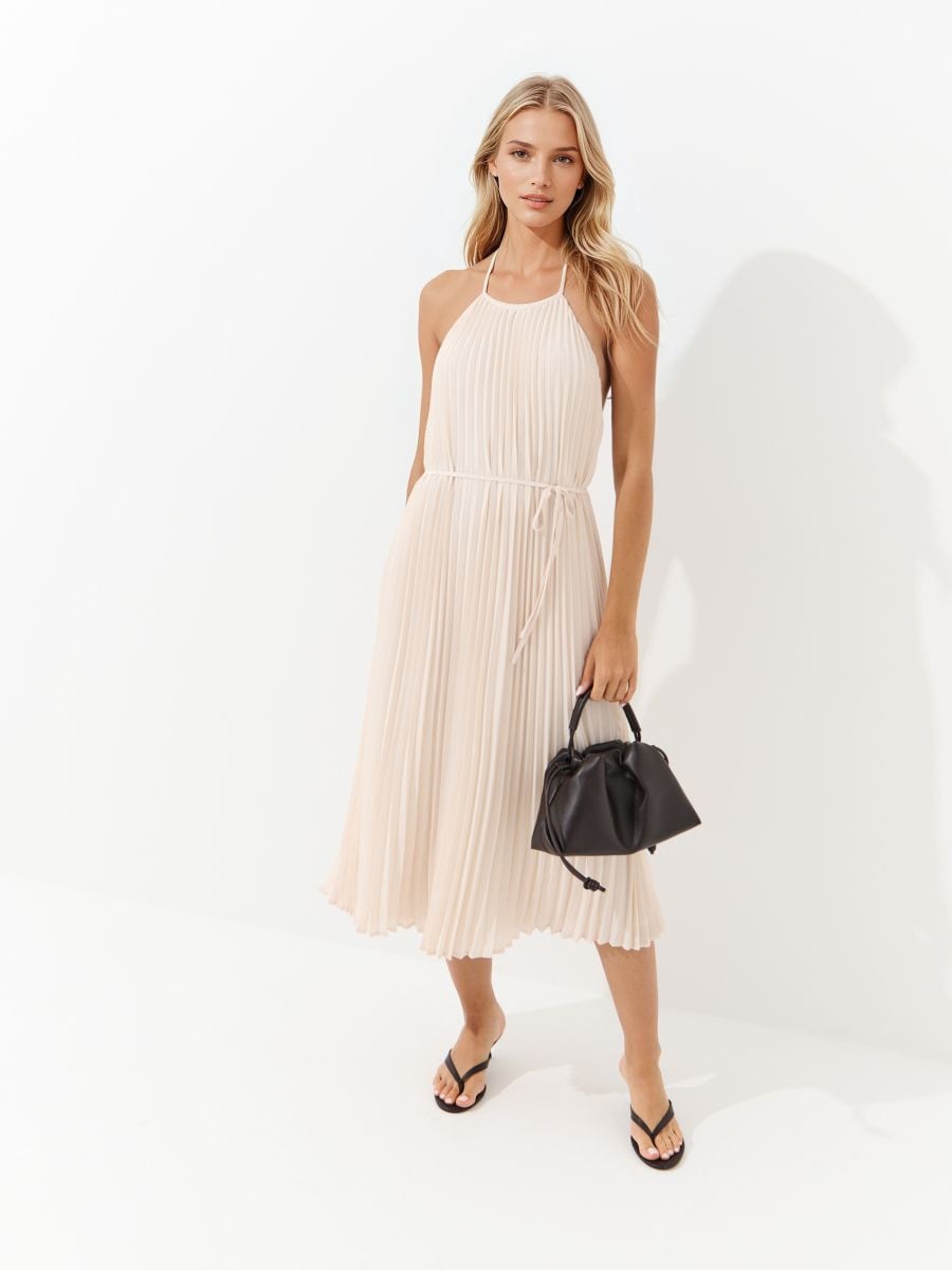 Letnia fuksjowa sukienka midi