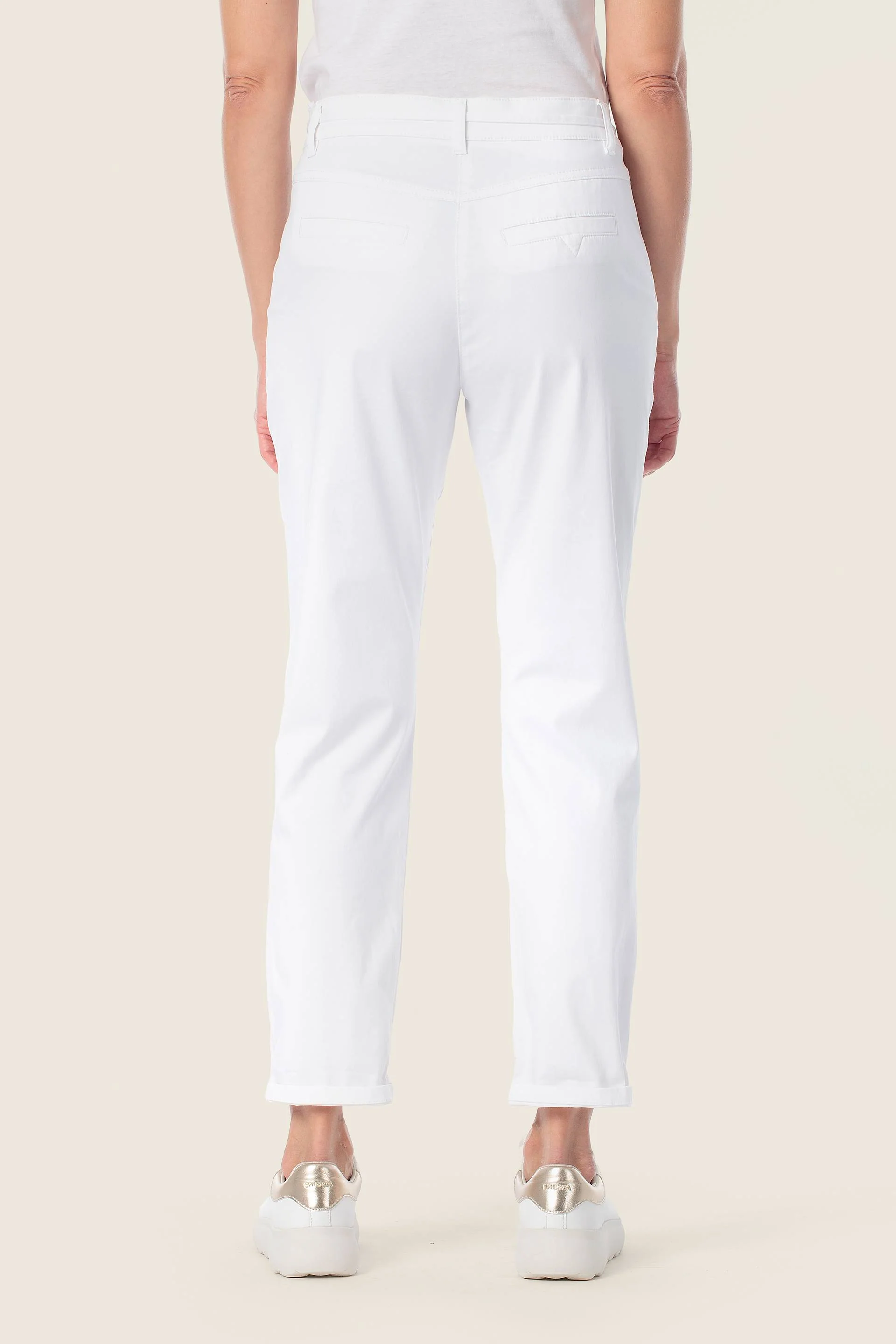 Leichte Stoffhose mit Bindegürtel