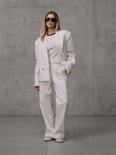 Kremowe spodnie wide leg