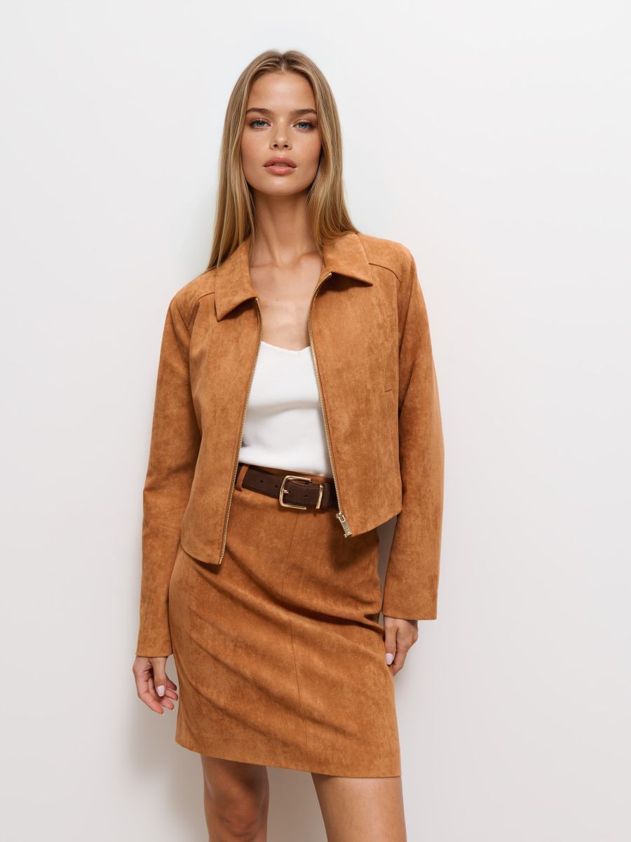 Ołówkowa spódnica mini