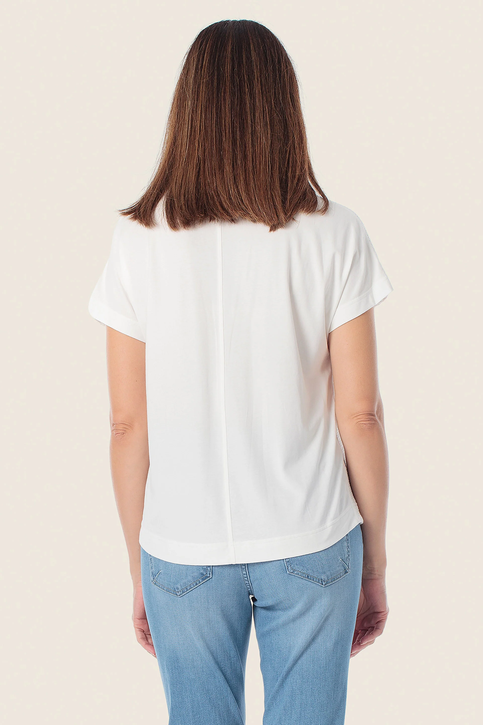 Strukturiertes T-Shirt mit V-Ausschnitt
