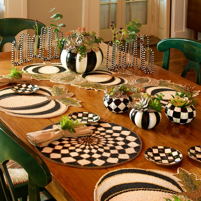 Kaleidoscope Black & Ivory Beaded Placemat