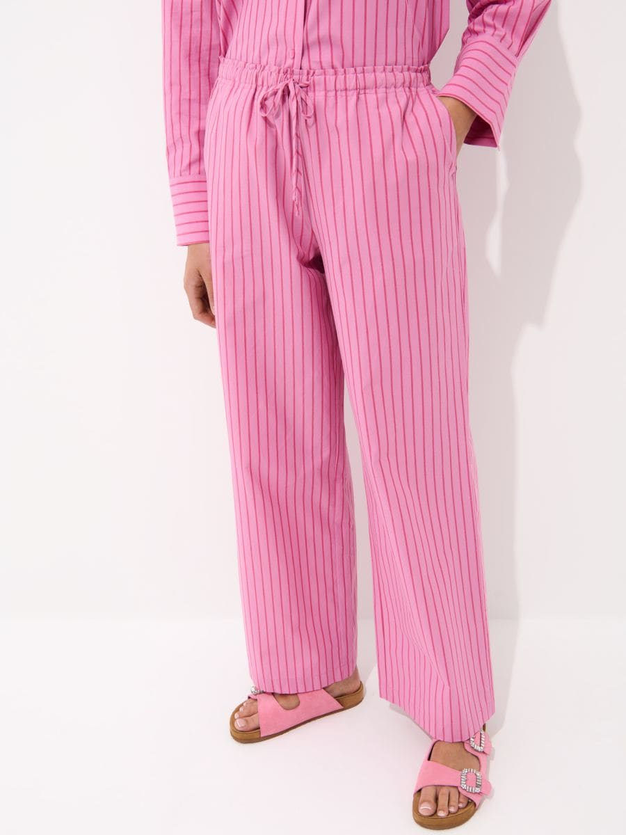 Bawełniane spodnie w paski