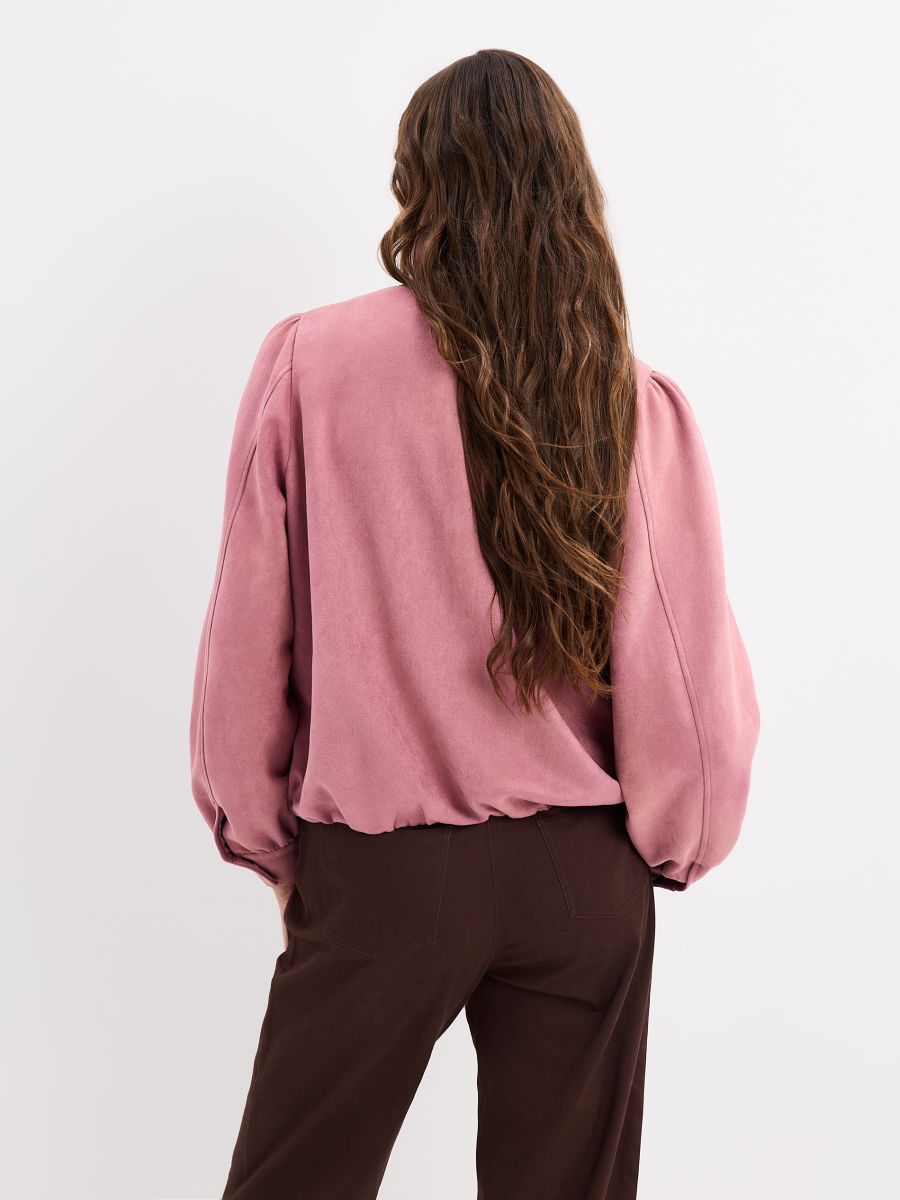 Brązowa kurtka typu biker