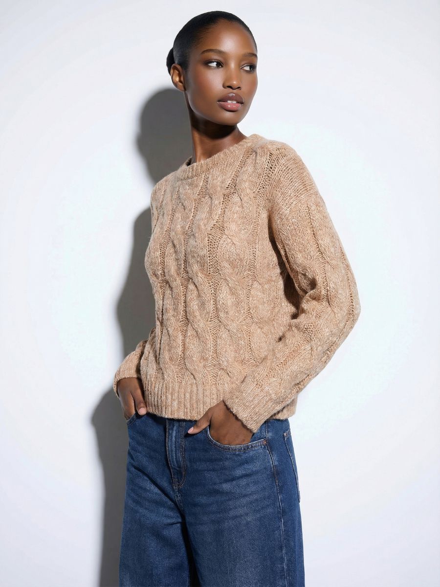 Sweter z domieszką wełny