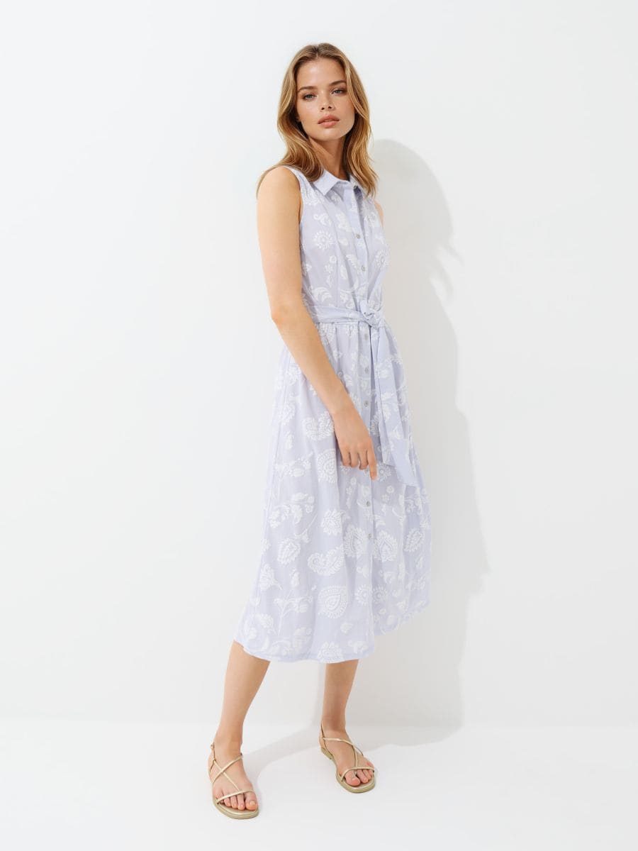 Koszulowa różowa sukienka midi