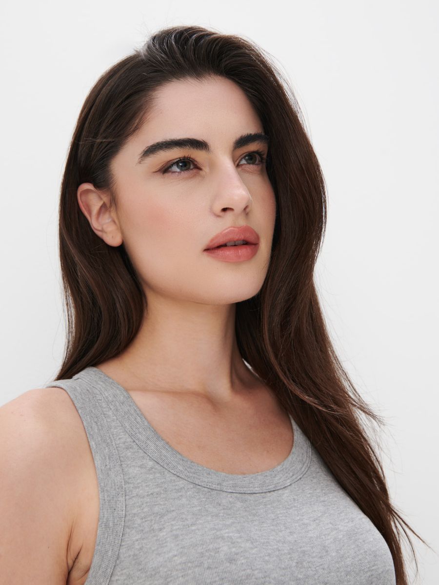 Biały dopasowany top