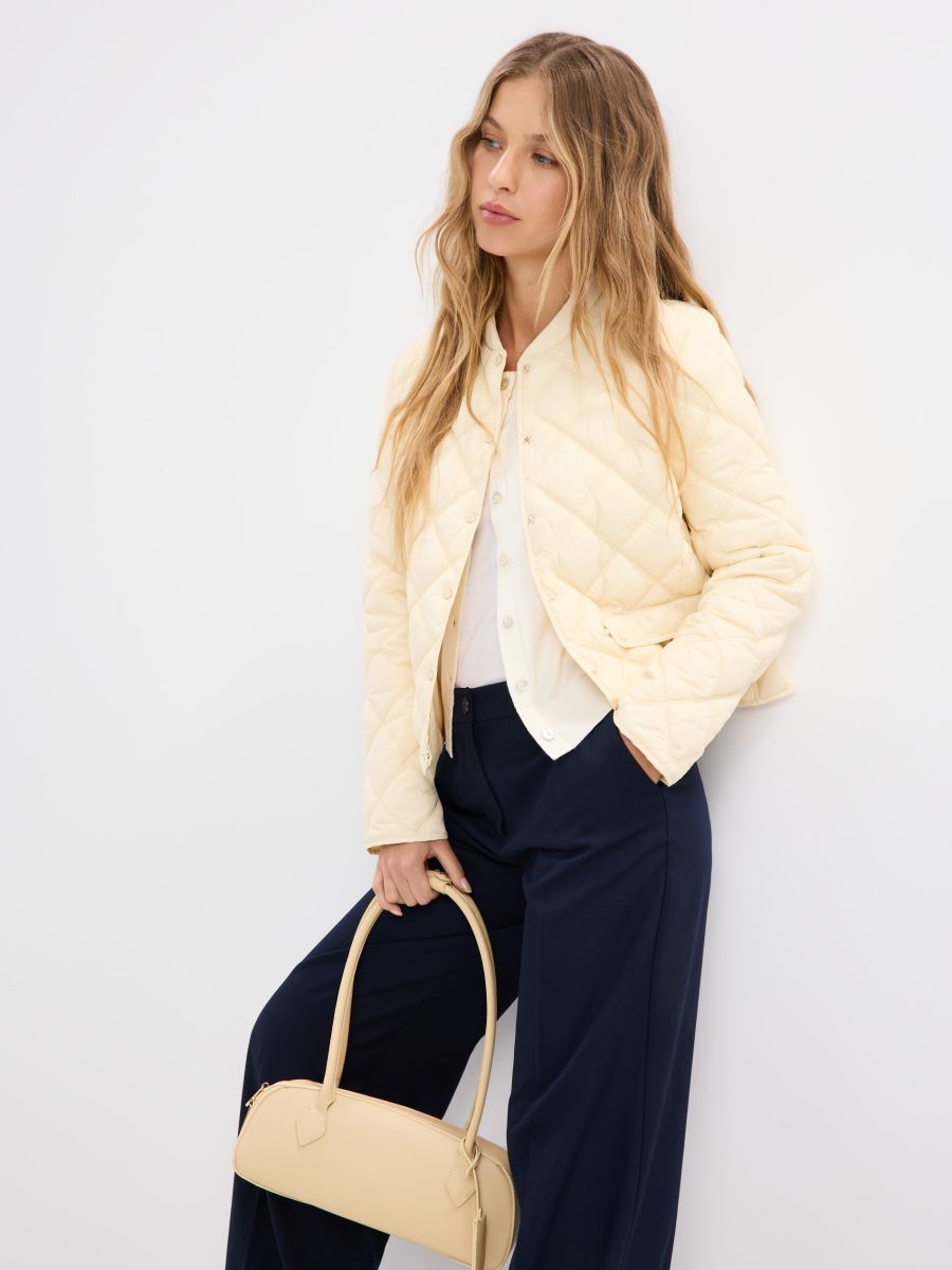 Wiosenna masełkowa kurtka