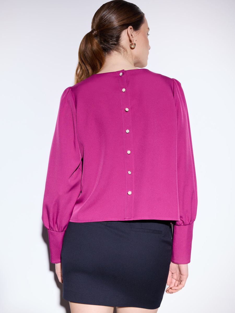 Różowa bluzka z bufiastym rękawem