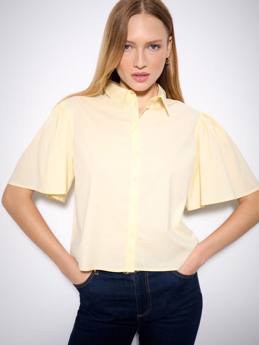 Błękitna koszula z krótkim rękawem