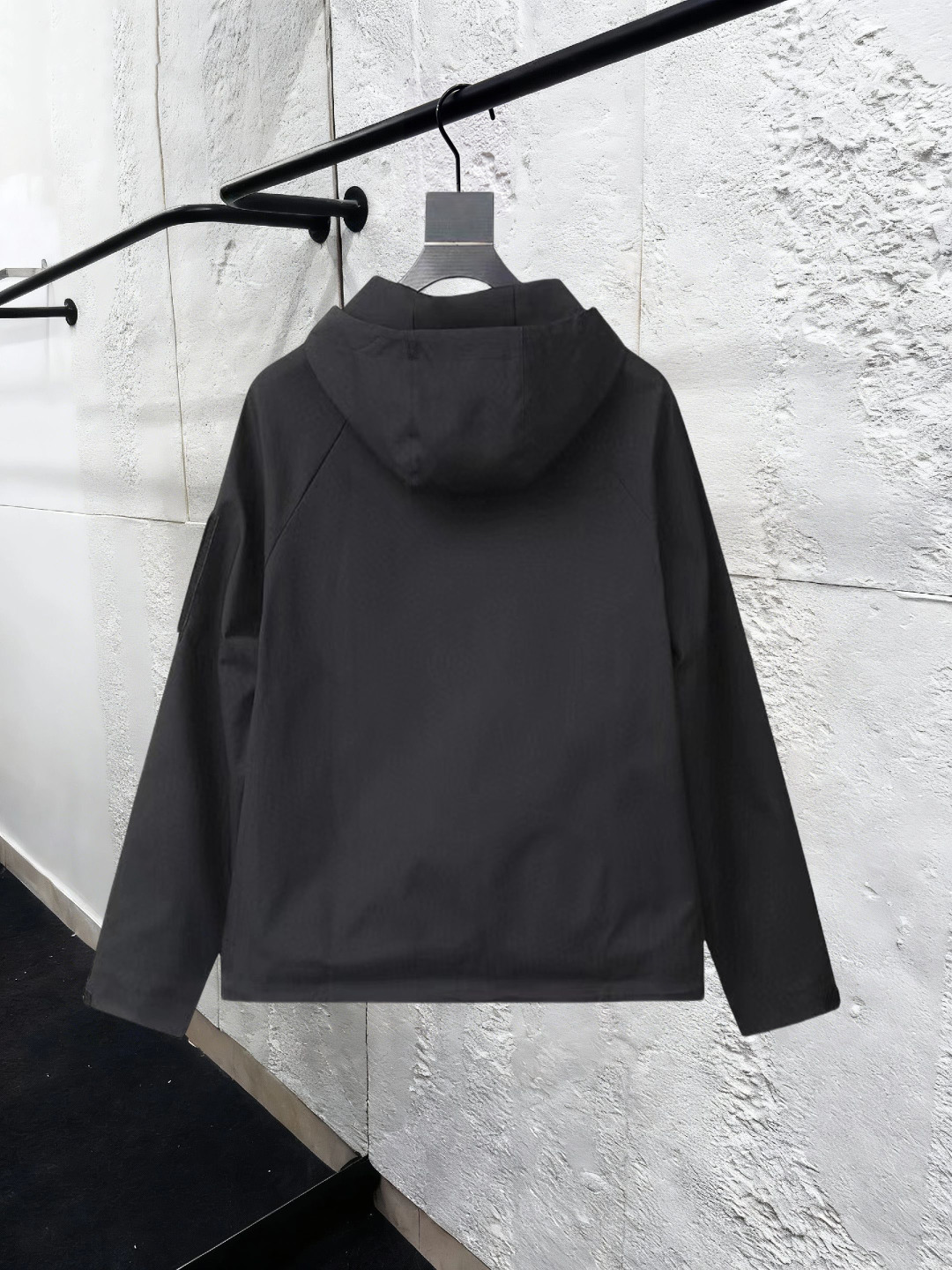 Prada Clothing-317