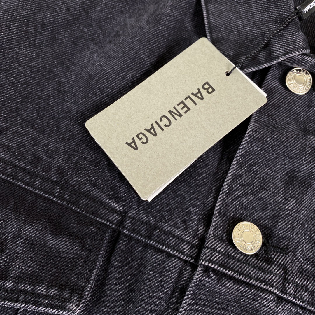 Balenciaga Clothing-122