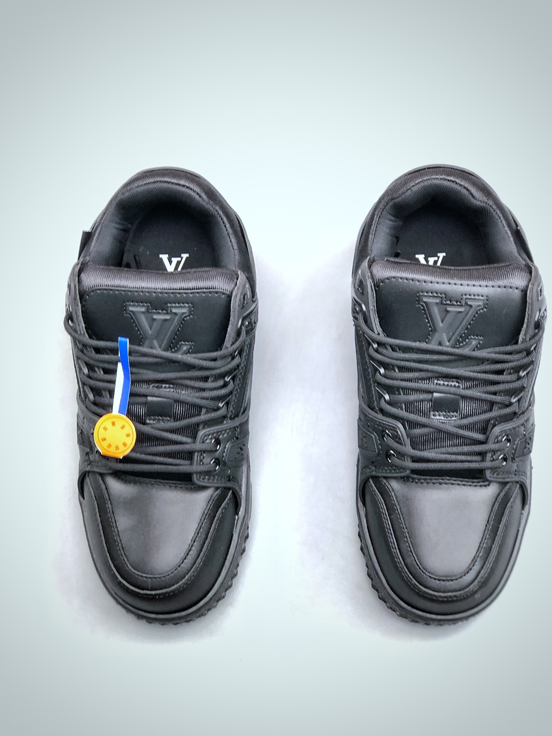 Lv Sneakers-4