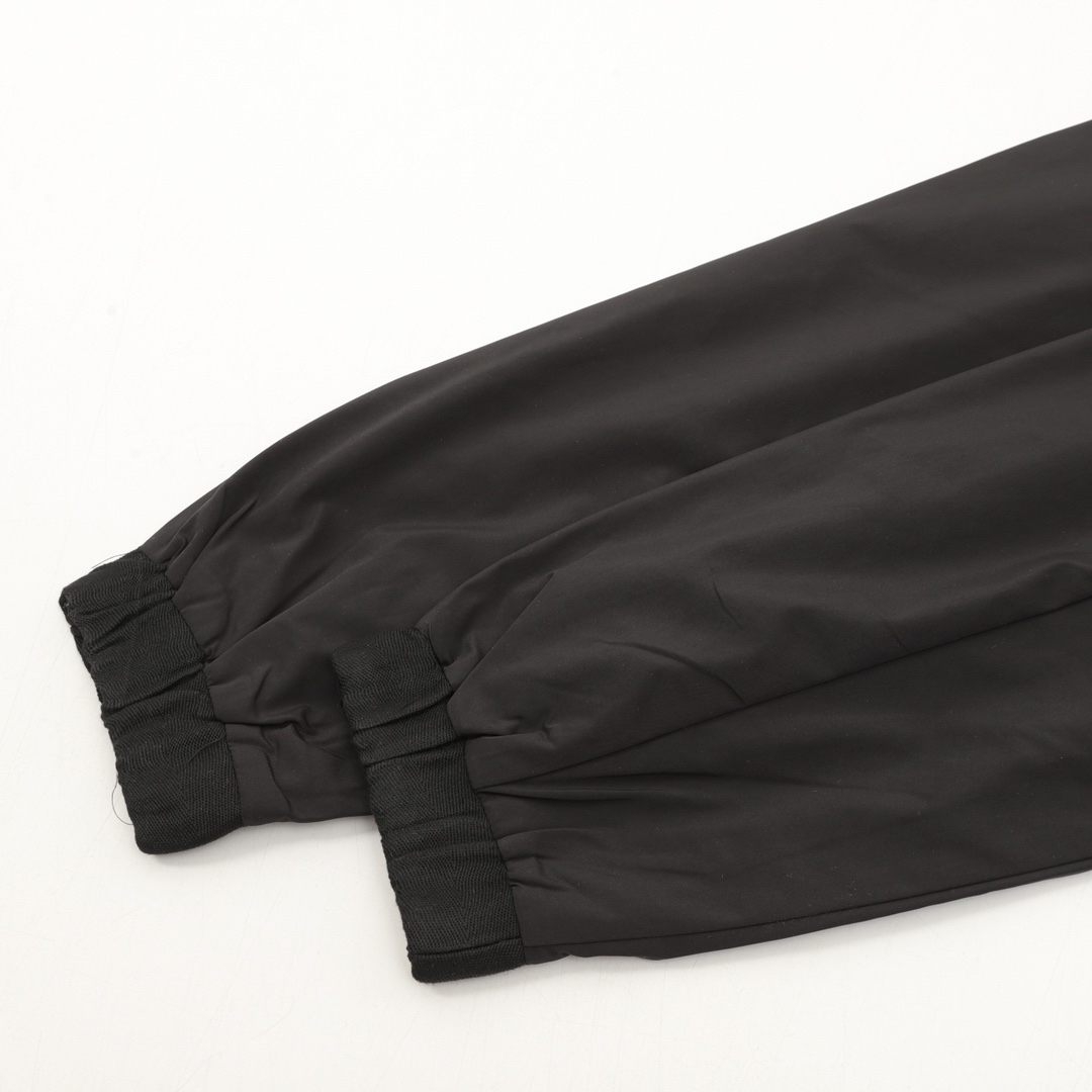 Prada Clothing-325