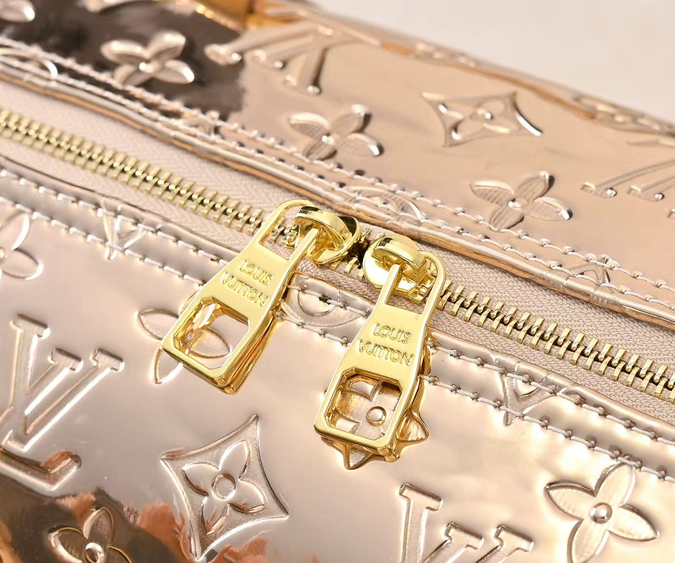 Louis Vuitton bag-139