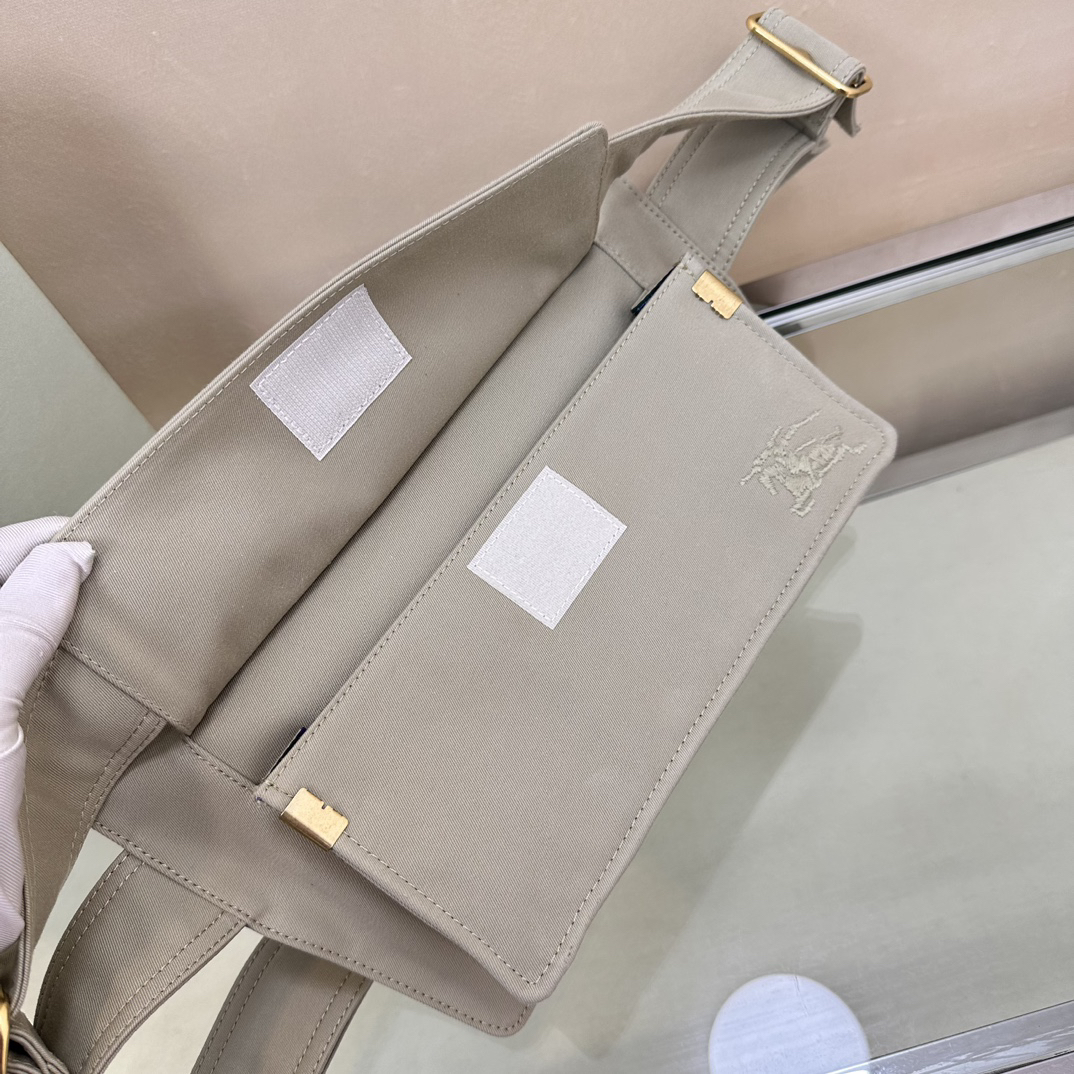 Burberry bag-78