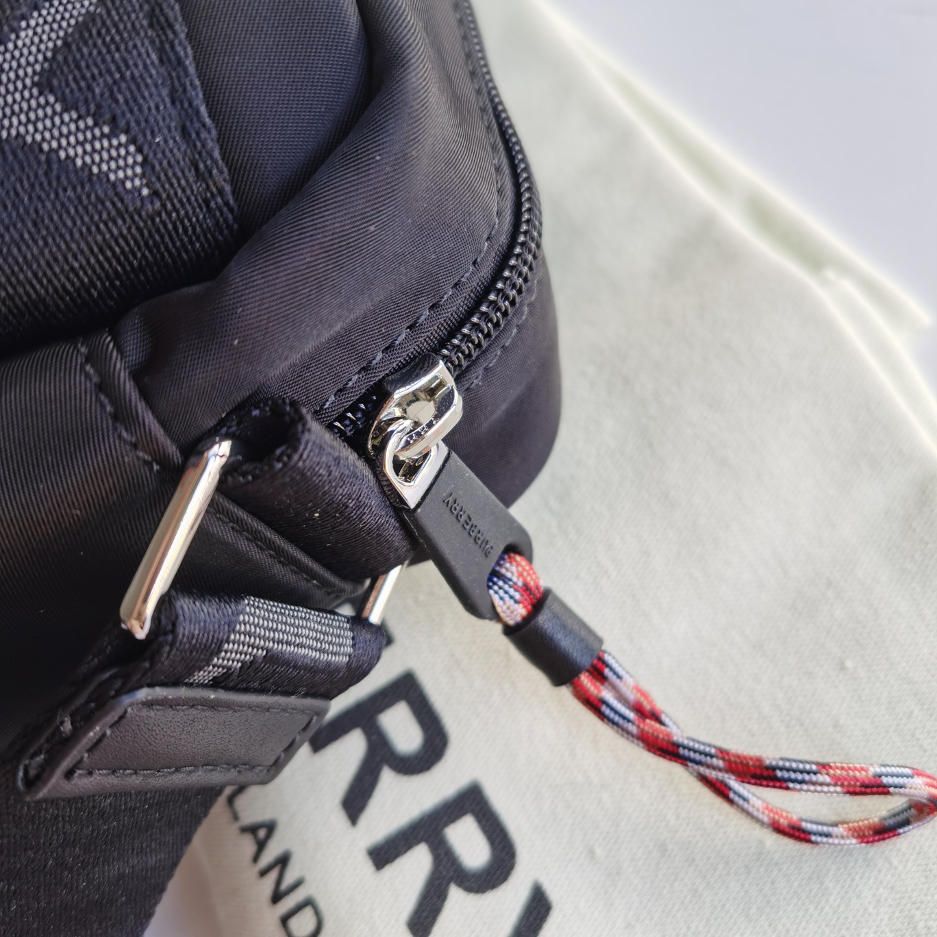 Burberry bag-88