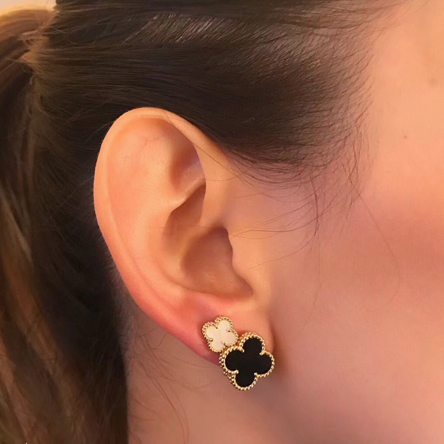 Van Cleef & Arpels earring-33