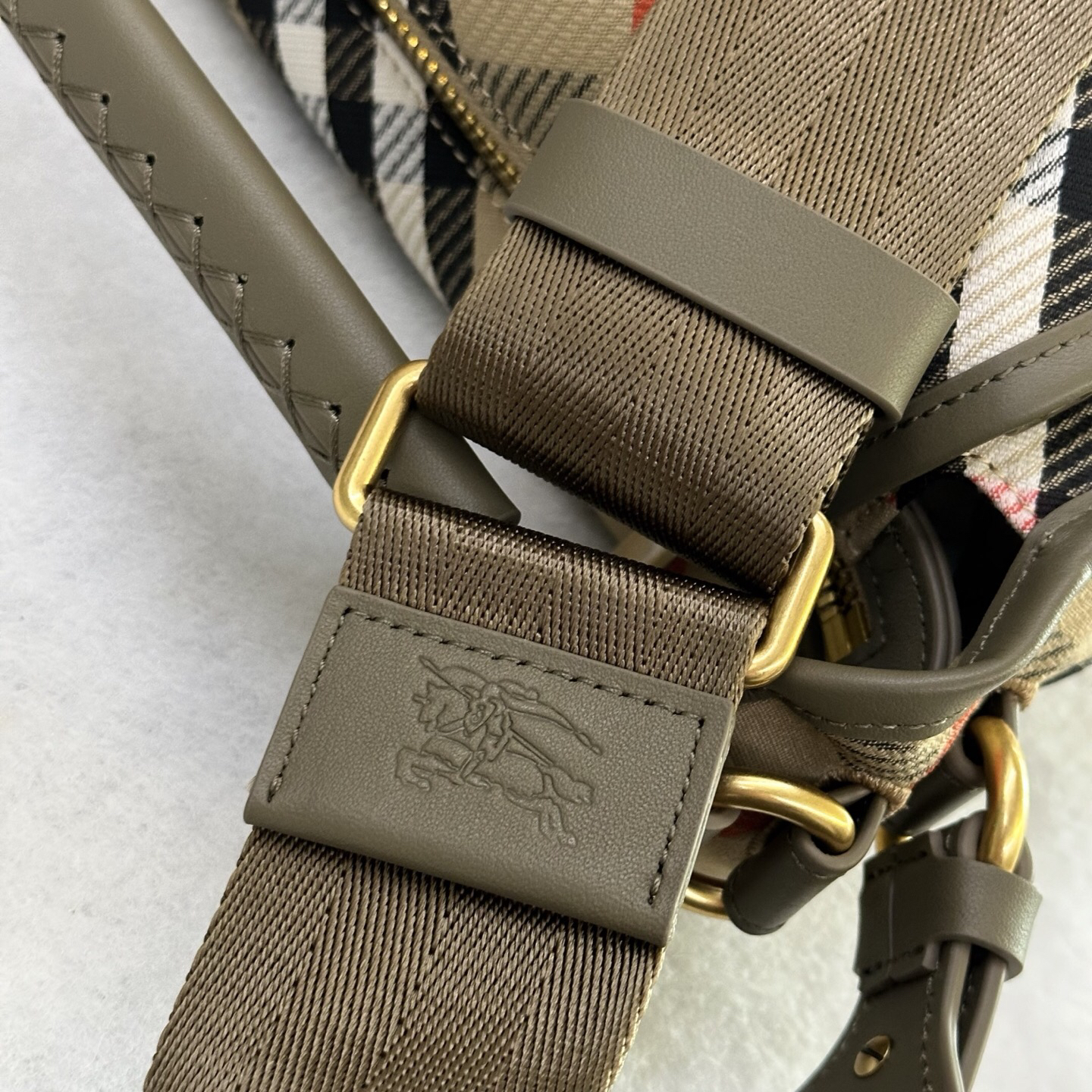 Burberry bag-136