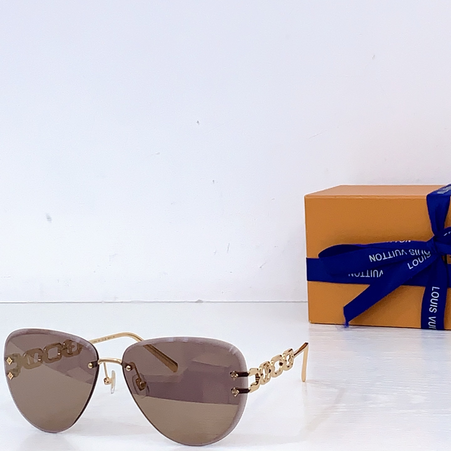 LV glasses-45