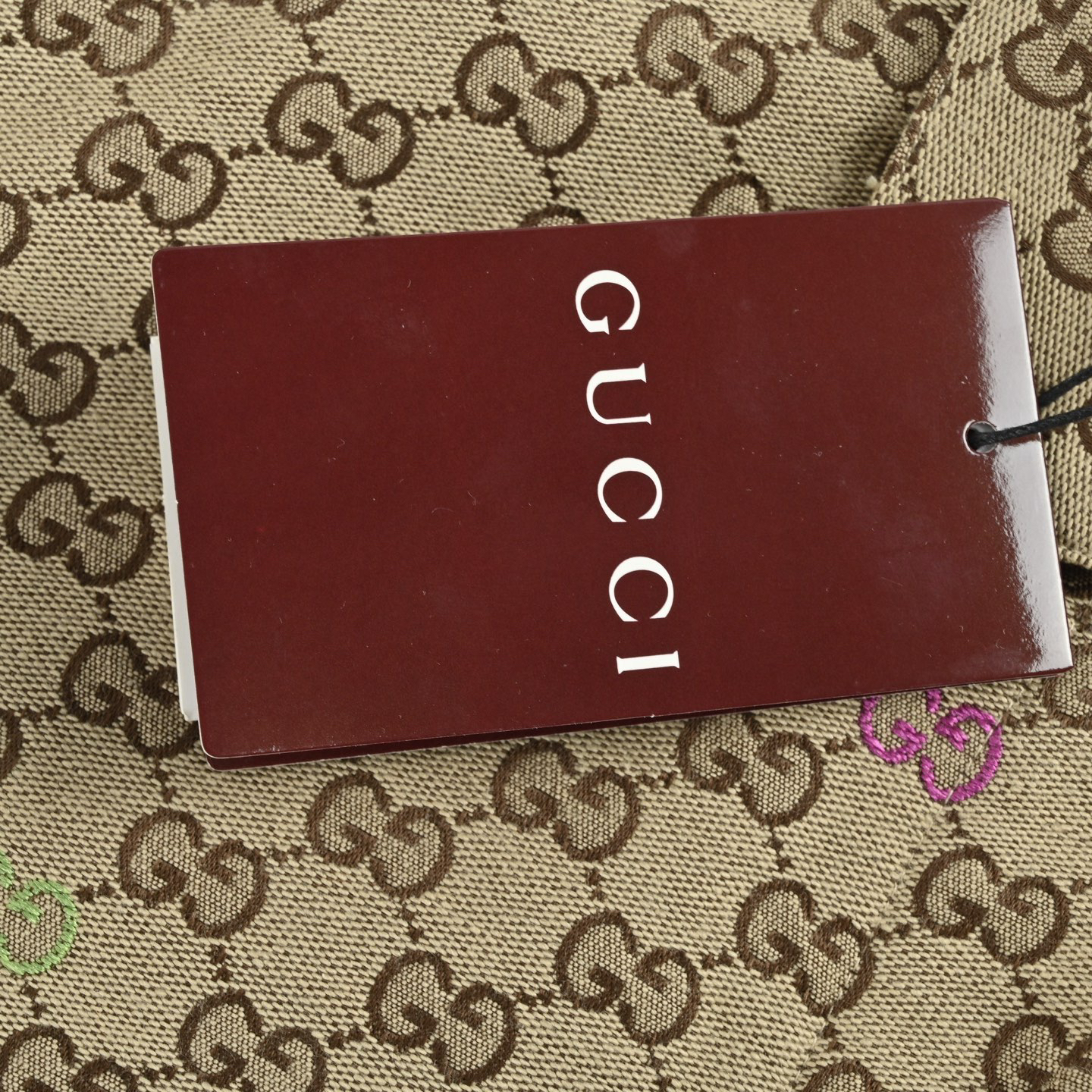 Gucci Clothing-294