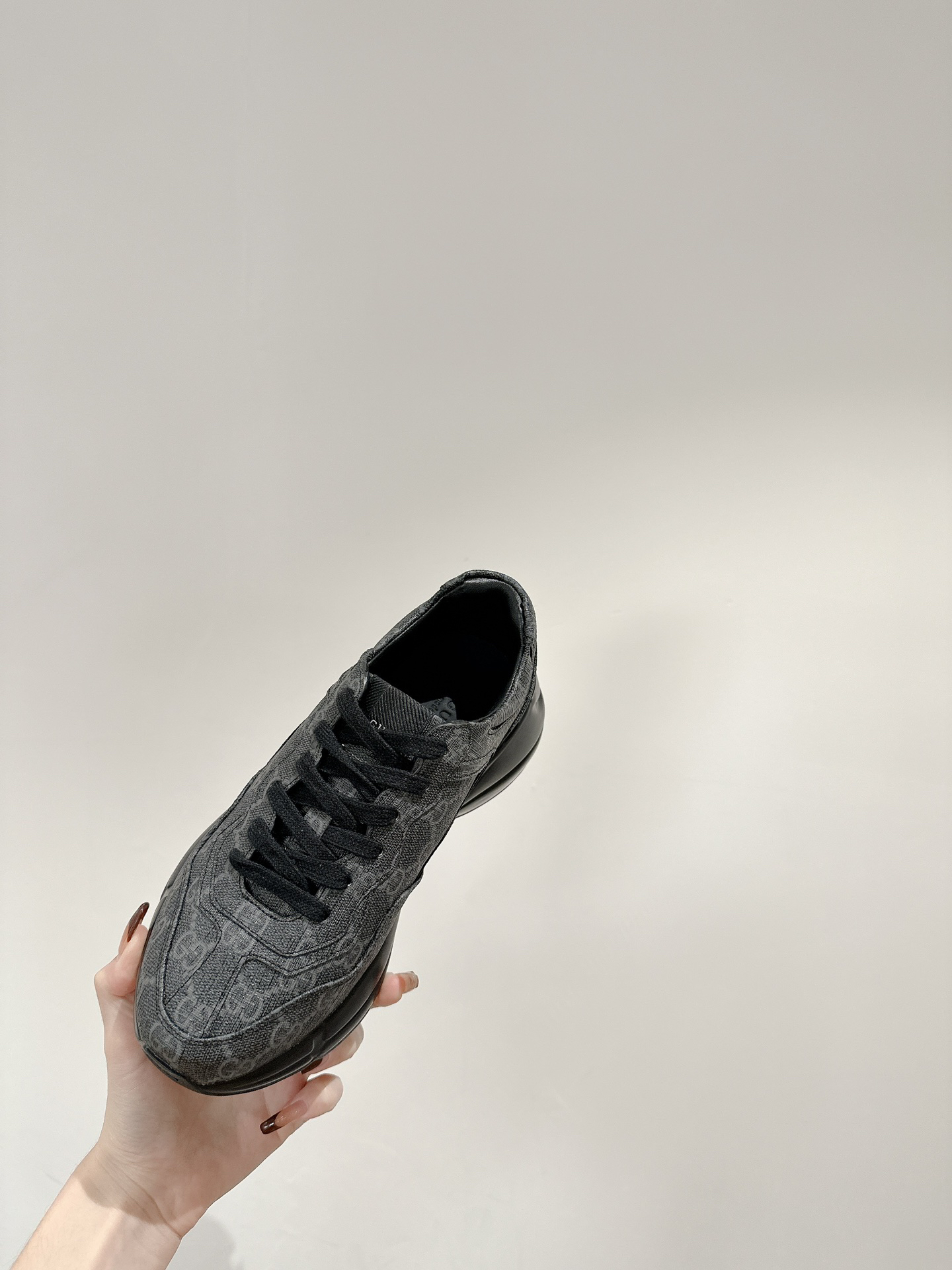 Gucci Sneakers-209