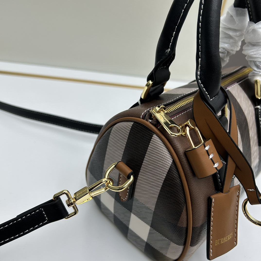Burberry bag-139