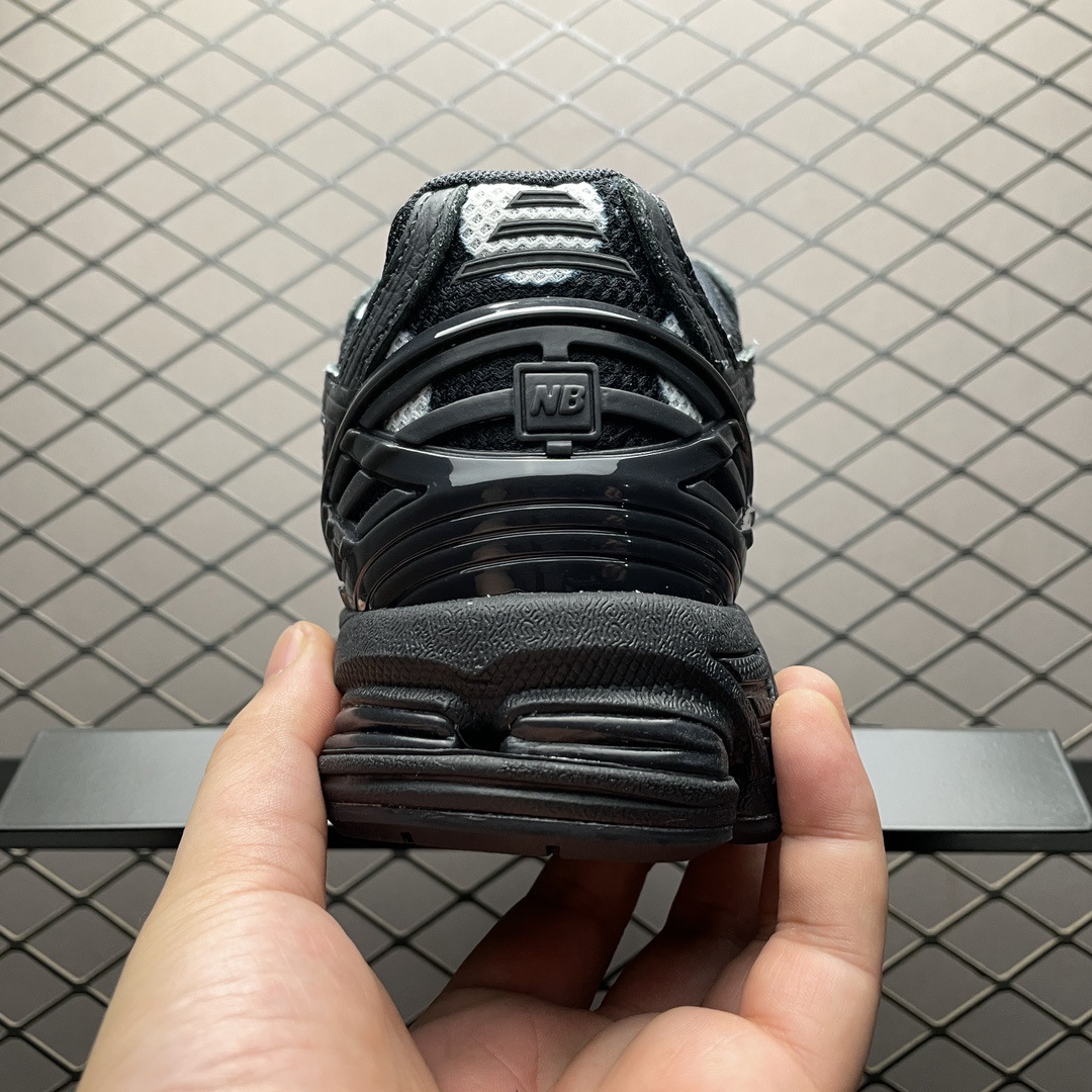 New Balance Sneakers-249