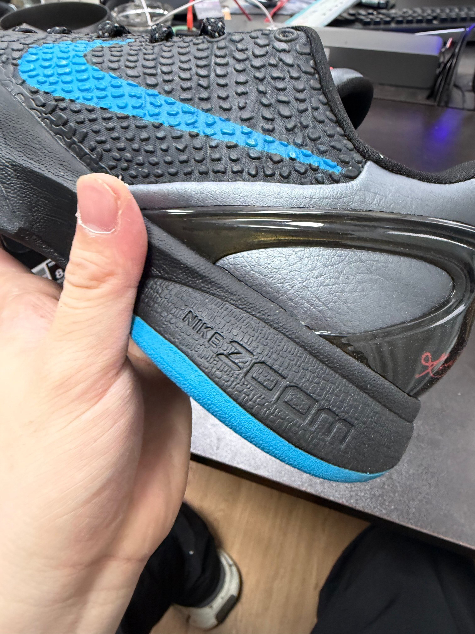 Nike Sneakers-111