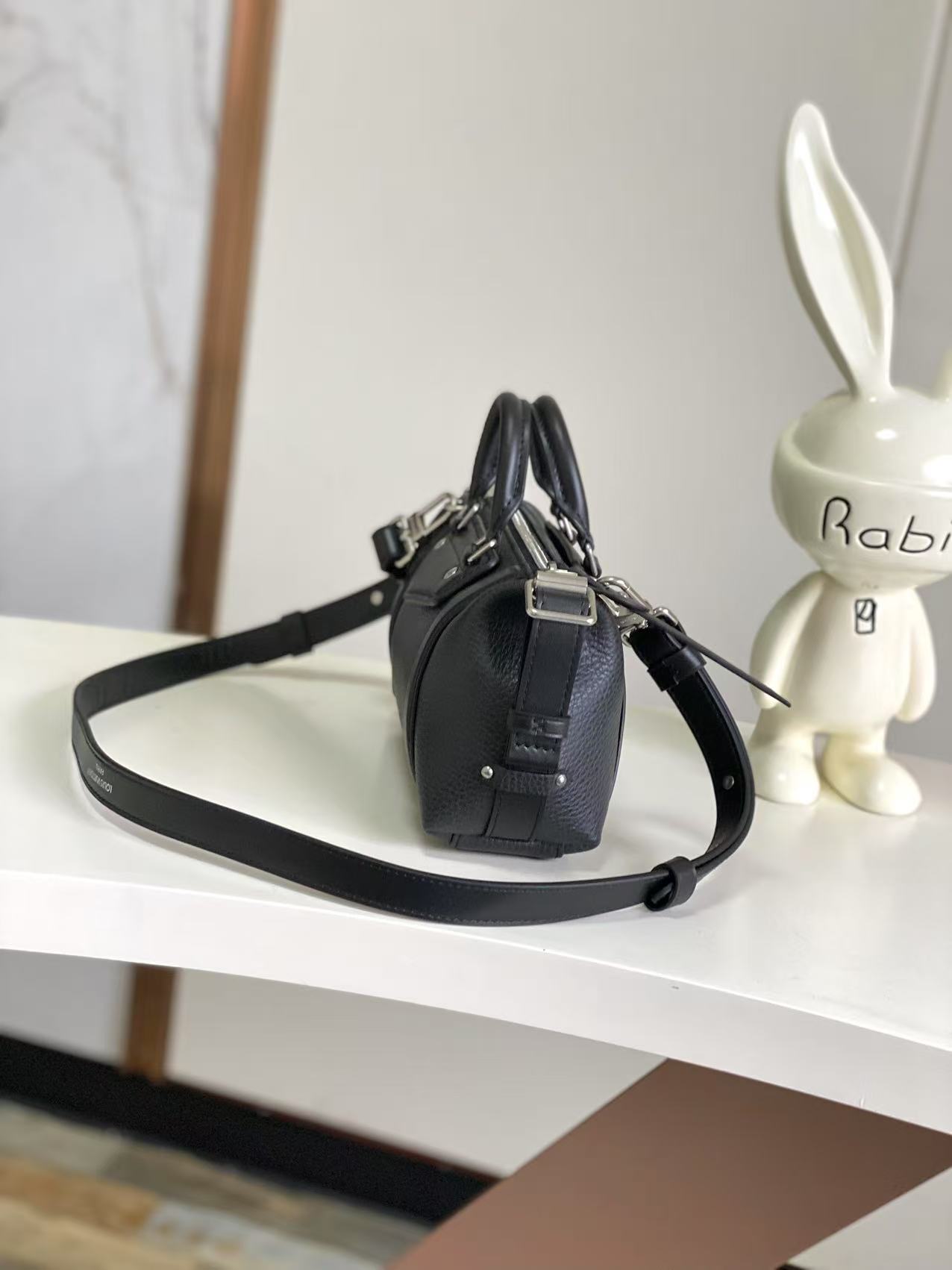 Louis Vuitton bag-182