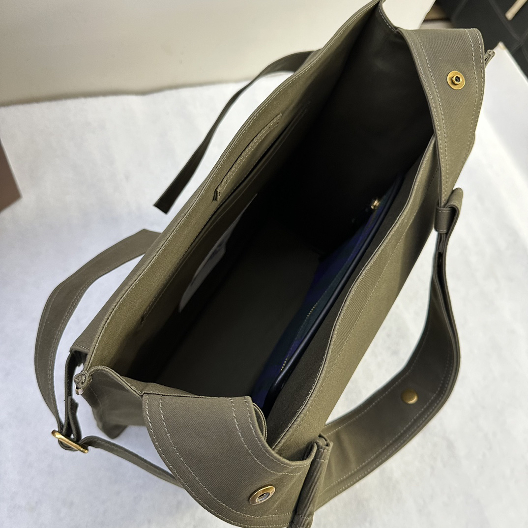 Burberry bag-92