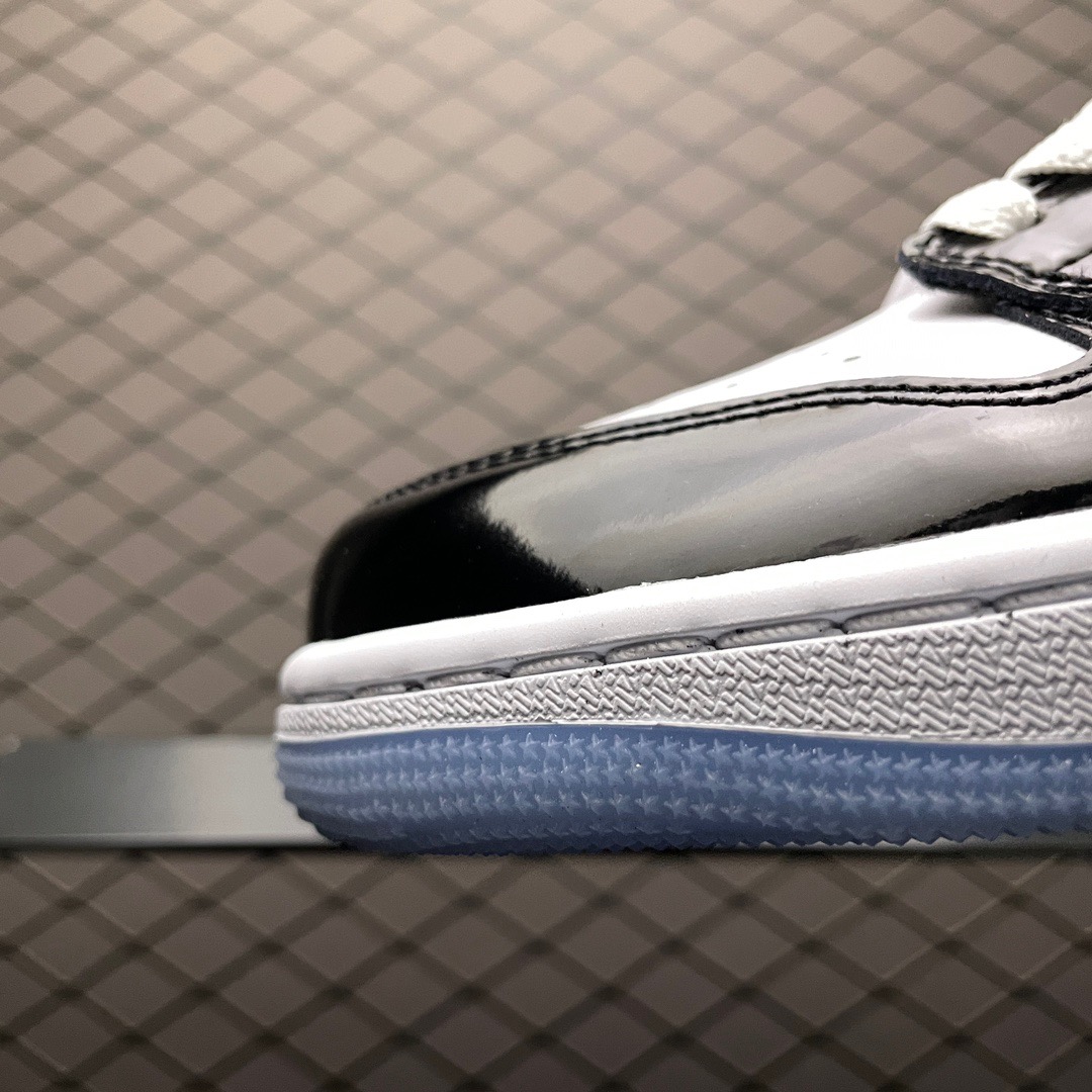 Nike Sneakers-107