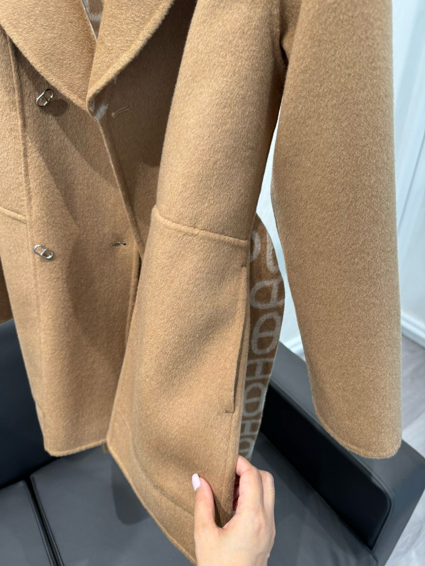 Hermes Clothing-321