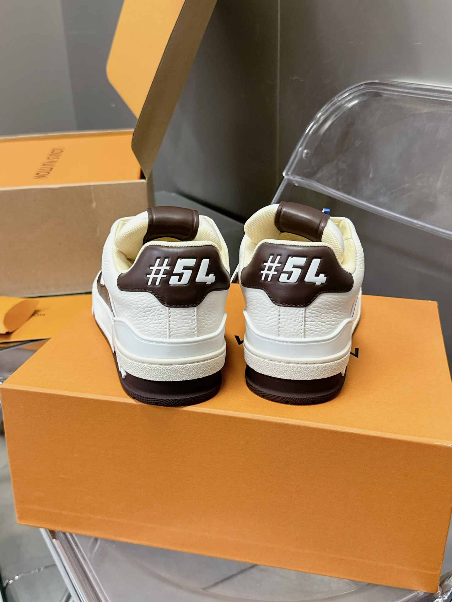 Lv Sneakers-73
