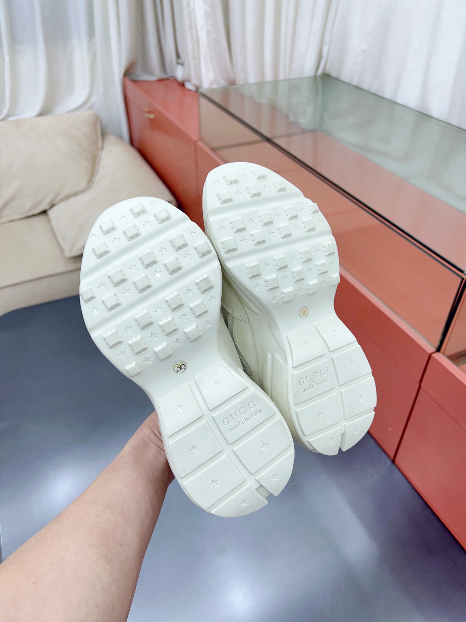 Gucci Sneakers-179