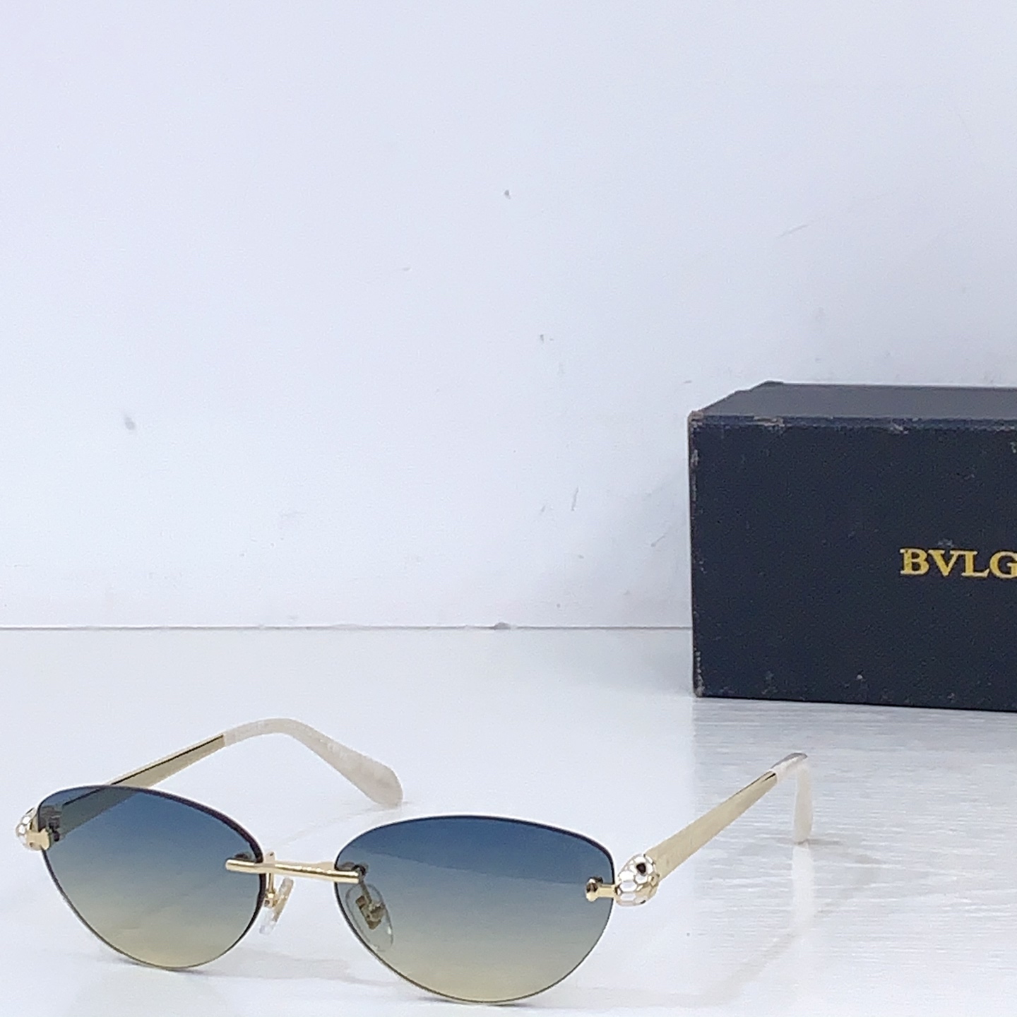 BV glasses-51