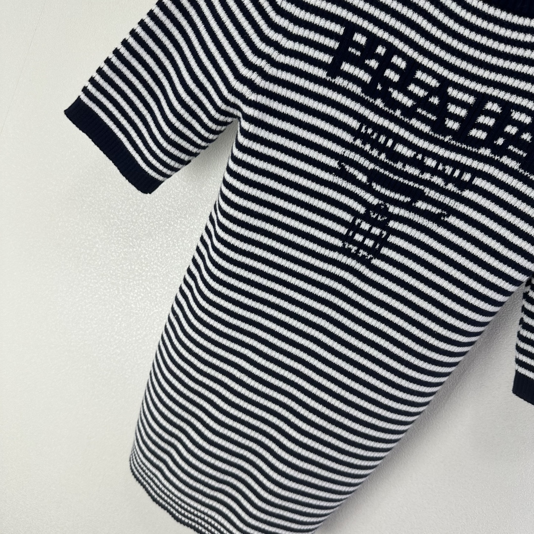 Prada Clothing-212