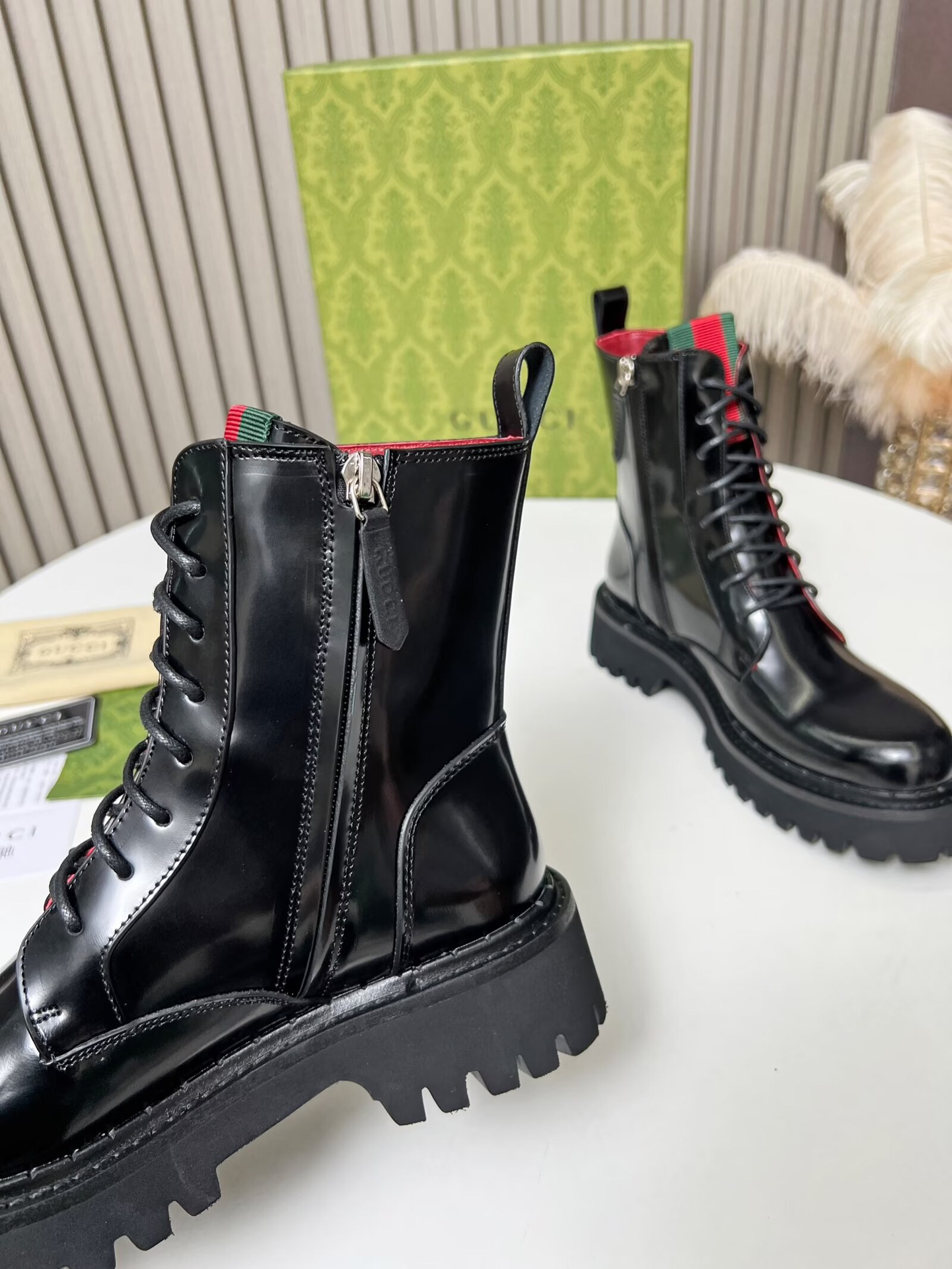 Gucci women's leather shoes-8